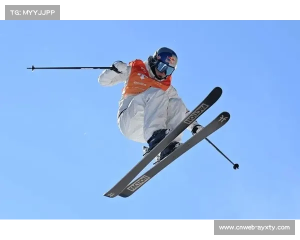 滑雪世界杯谷爱凌冲冠 中国军团多线出击